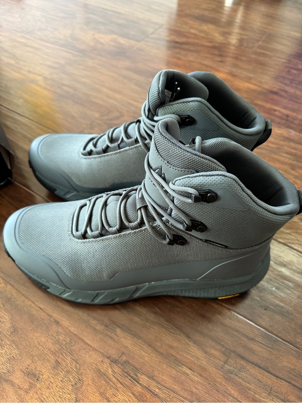 Men's Grey Rugged Trail Boots with Supportive Ankle